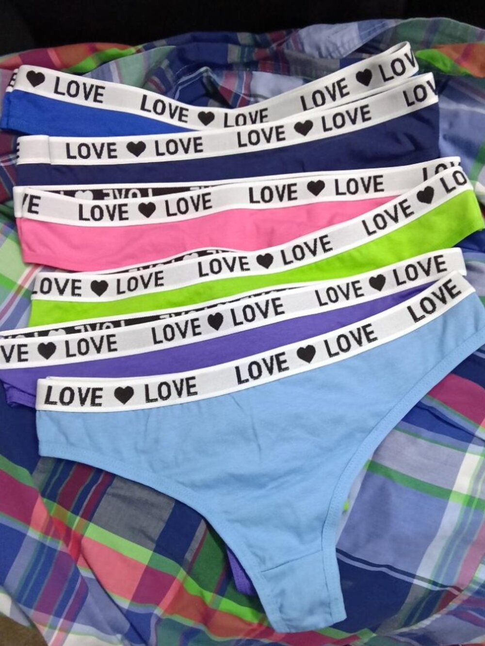 NWT LADIES THONGS 6 PACK